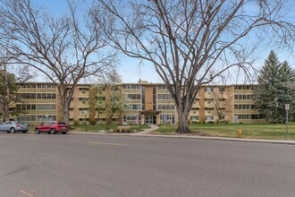 650 S Clinton St in Denver, CO - Building Photo - Building Photo