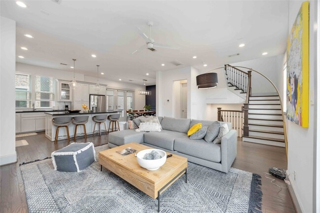 property at 2825 Hicks St