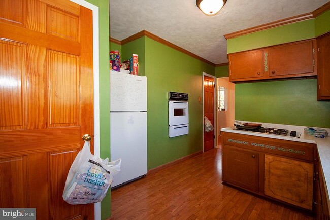 16 Sherwood Ln in Glassboro, NJ - Building Photo - Building Photo