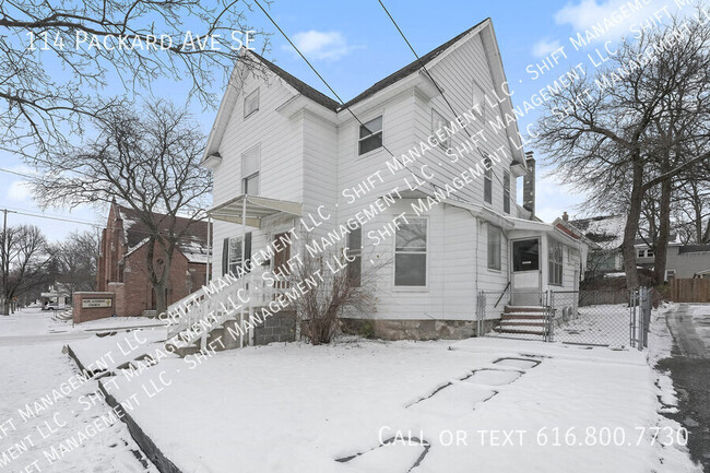 114 Packard Ave SE