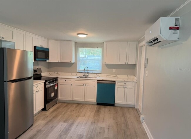 5904 Kingsview Ln in Riverview, FL - Building Photo - Building Photo