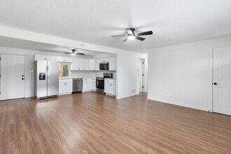 6220 W Ohio Ave in Lakewood, CO - Building Photo - Building Photo