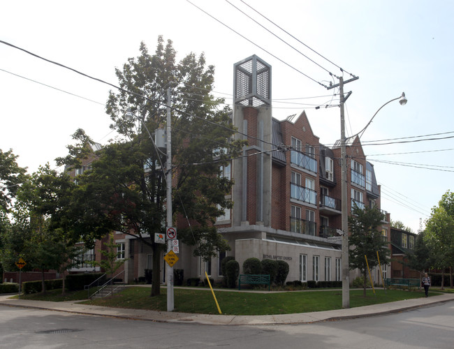 645 Millwood Rd in Toronto, ON - Building Photo - Primary Photo