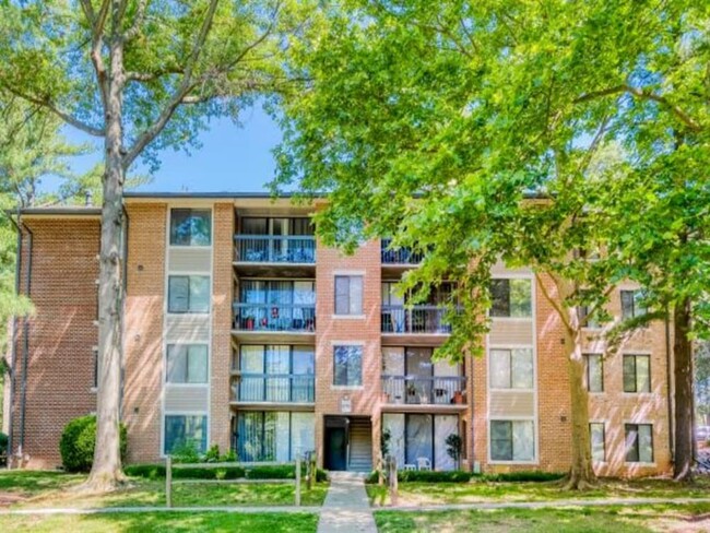 The Timbers at Long Reach in Columbia, MD - Foto de edificio - Building Photo