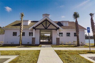 459 Coconut Dr in Bloomingdale, GA - Building Photo - Building Photo