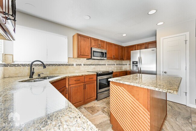 19609 E Elk Creek Dr in Parker, CO - Foto de edificio - Building Photo