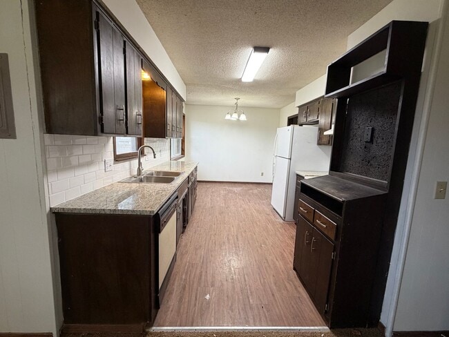 3104 W Edward St in Springfield, MO - Building Photo - Building Photo