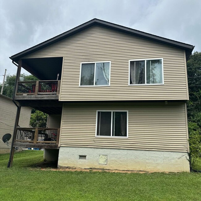 152 Black Jack Rd in Collinsville, IL - Building Photo - Building Photo