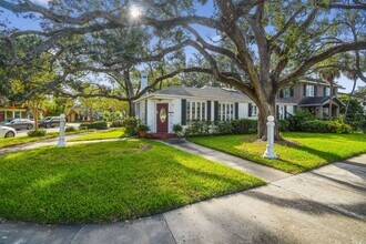 43 Aegean Ave in Tampa, FL - Building Photo - Building Photo