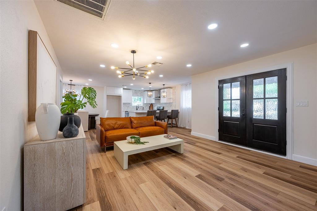 4010 Ella Blvd in Houston, TX - Building Photo
