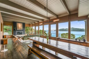 285 Bayview Ave in Belvedere, CA - Building Photo