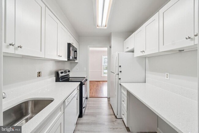 6711 Washington Blvd in Arlington, VA - Building Photo - Building Photo