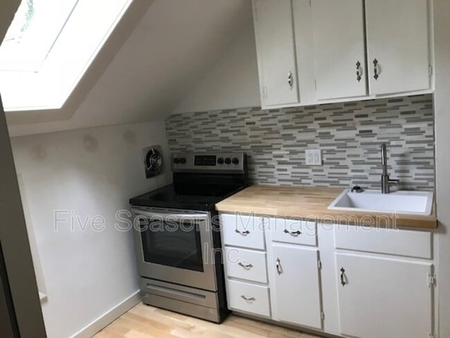 392 St Paul St in Burlington, VT - Building Photo - Building Photo