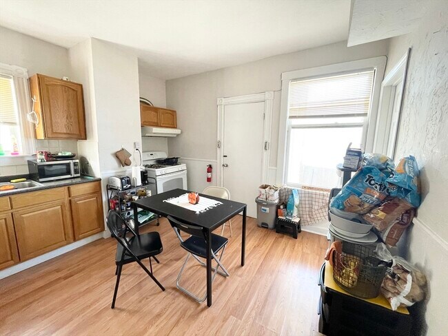 45 Crescent Ave, Unit 1 in Boston, MA - Building Photo - Building Photo