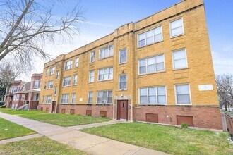 72nd/ Michigan in Chicago, IL - Building Photo - Interior Photo