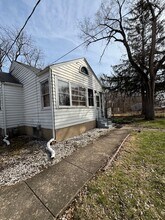 2211 W Butler St in Peoria, IL - Foto de edificio - Building Photo