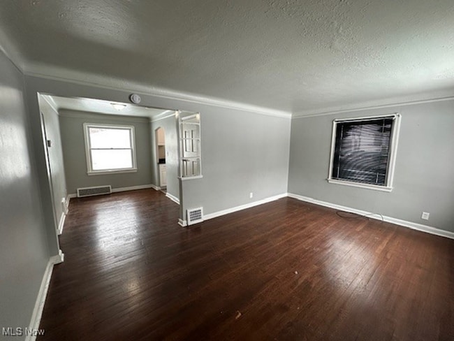 5185 Anthony St in Maple Heights, OH - Foto de edificio - Building Photo