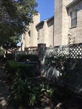 6000 Reims Rd in Houston, TX - Building Photo - Building Photo