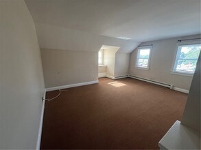 1698 Mt Hope Ave in Rochester, NY - Building Photo - Building Photo