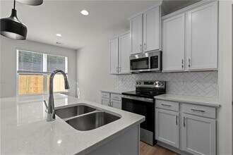 2527 Riverside Rd in Conyers, GA - Building Photo - Building Photo