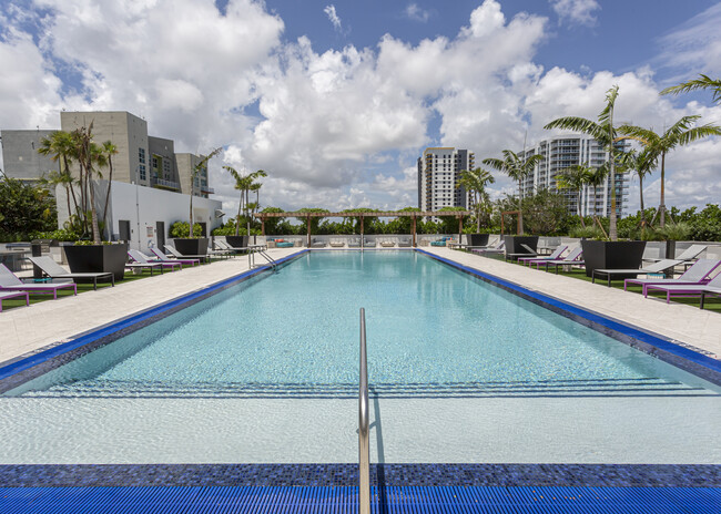 The Rise at Flagler Village in Fort Lauderdale, FL - Foto de edificio - Building Photo