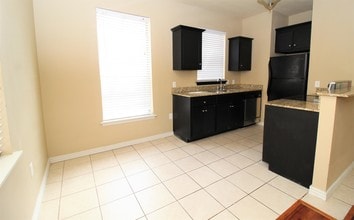 1137 N Leverett Ave-Unit -1137-201 in Fayetteville, AR - Building Photo - Building Photo