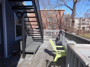 10 Greylock Rd, Unit 1 in Boston, MA - Foto de edificio - Building Photo