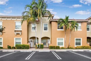 291 Lake Monterey Cir in Boynton Beach, FL - Building Photo