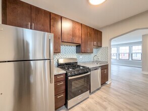 4411 N Wolcott Ave, Unit R09A in Chicago, IL - Foto de edificio - Building Photo