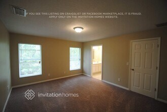 3060 Eldron Blvd SE in Palm Bay, FL - Foto de edificio - Building Photo