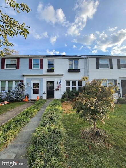 property at 1605 Woodbine St