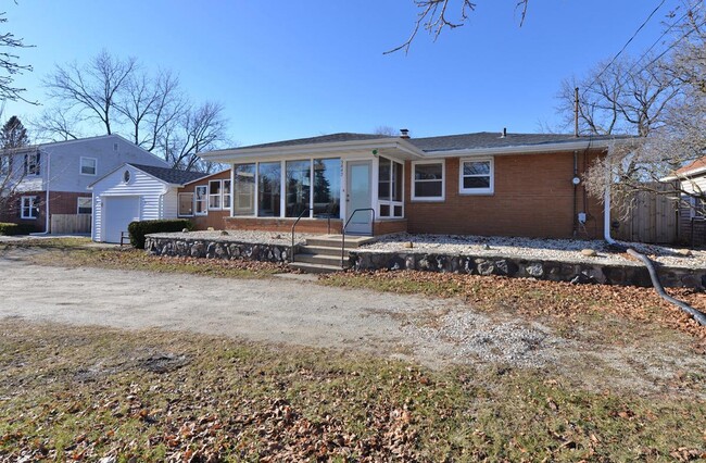 property at 3842 Meachem Rd