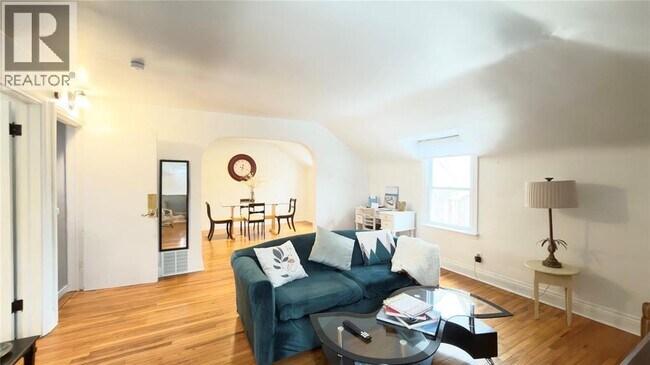 826 Michigan Ave in Sarnia, ON - Building Photo - Building Photo