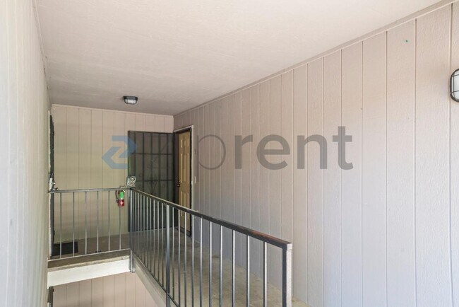 458 Valley View Rd in El Sobrante, CA - Building Photo - Building Photo