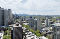 Hampden Tower in Chicago, IL - Building Photo - Building Photo