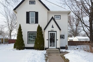 5312 41st Ave S, Unit #1 - lower in Minneapolis, MN - Building Photo