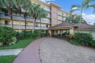 2601 Marina Isle Way, Unit 4020 in Jupiter, FL - Building Photo - Building Photo