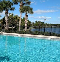 9822 Quinta Artesa Way in Ft. Myers, FL - Building Photo - Building Photo