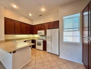 474 Almond Rd in San Marcos, CA - Building Photo - Building Photo