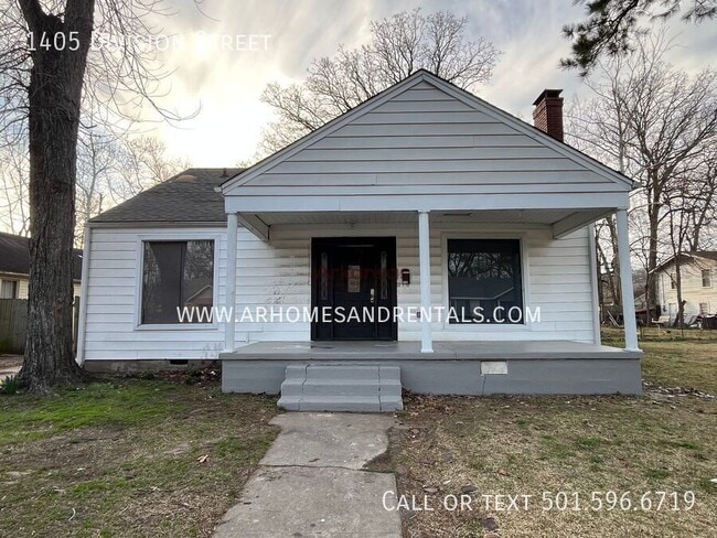 property at 1405 Division St