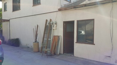 413 N Eastwood Ave in Santa Ana, CA - Building Photo - Building Photo