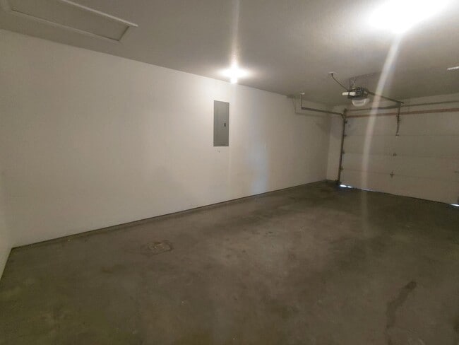 16095 Holy Cross Ln in St. Robert, MO - Building Photo - Building Photo