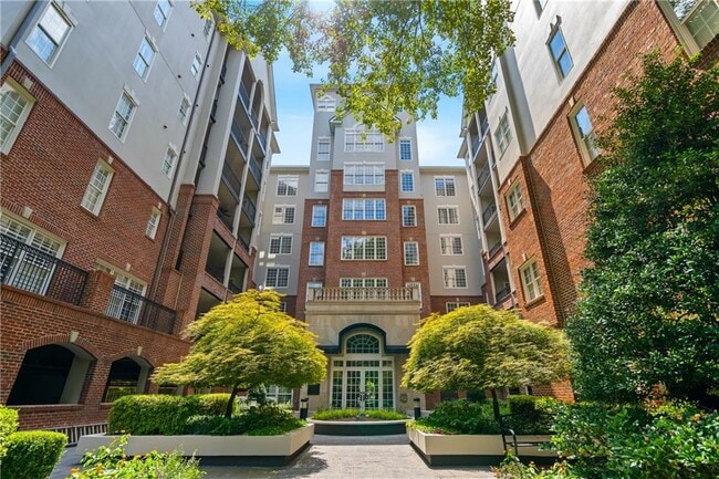 property at 50 Biscayne Dr NW