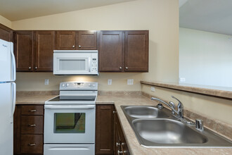 Spring Lake Apartments, LLC in Beaver Dam, WI - Building Photo - Interior Photo