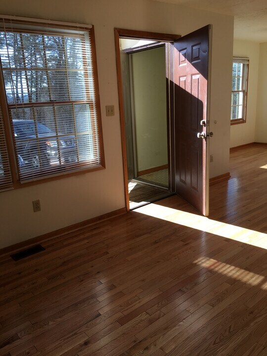 3 W Rosecrest St, Unit 3D West Rosecrest Street in Woodfin, NC - Foto de edificio
