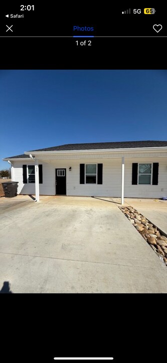 106 Hub Greer Rd in Chesnee, SC - Building Photo