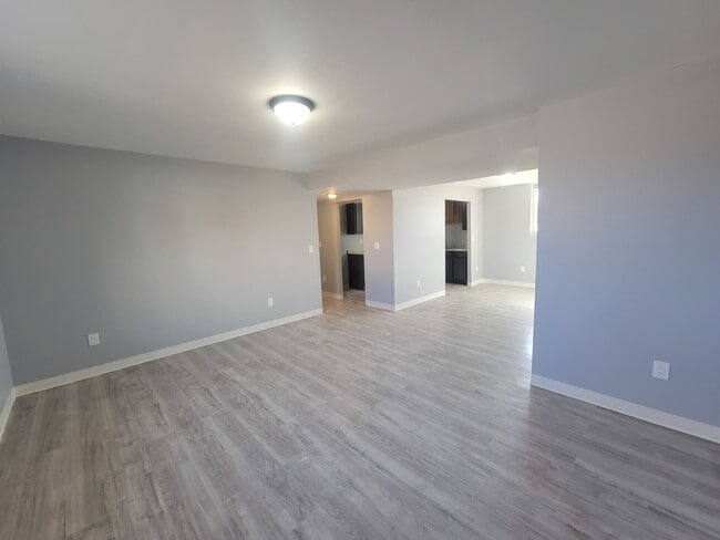 1816-1816 N James H McGee Blvd