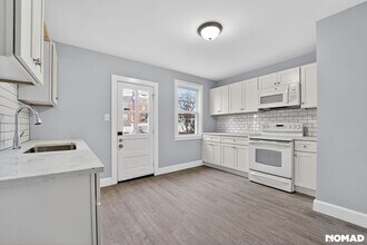 8550 Oakleigh Rd in Parkville, MD - Foto de edificio - Building Photo