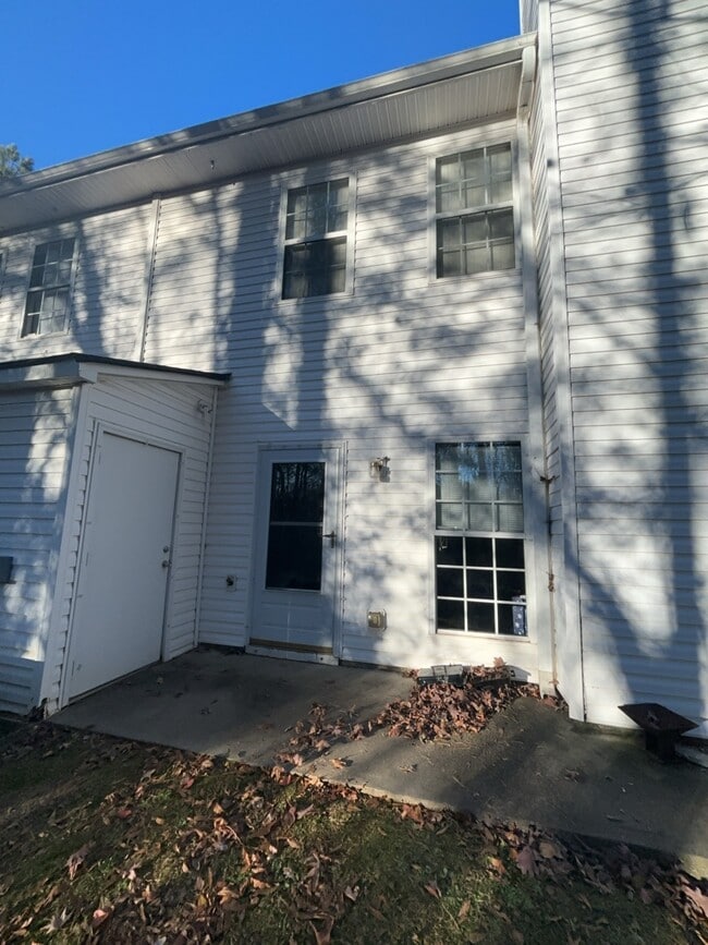 1688 Camden Forrest Way in Riverdale, GA - Building Photo - Building Photo