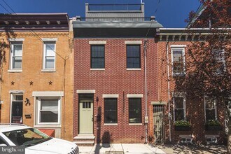 2005 Kater St in Philadelphia, PA - Building Photo - Building Photo
